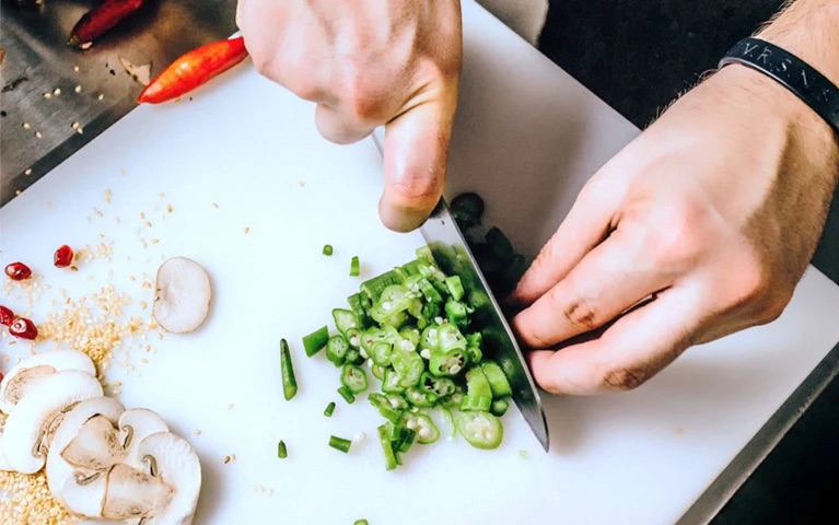 Comment choisir sa planche à découper ?