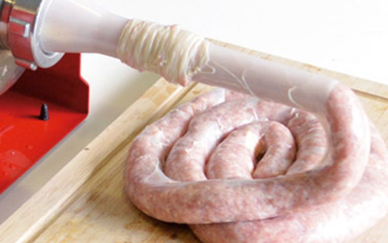 Comment choisir la bonne canule pour son poussoir à saucisse ?