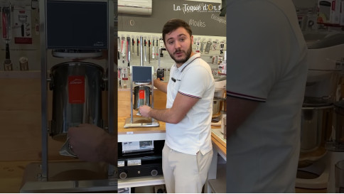 Tuto - Comment &ccedil;a marche un poussoir &agrave; saucisses manuel ?
