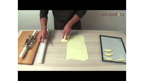 Tuto - Comment utiliser le rouleau coupe croissant ?