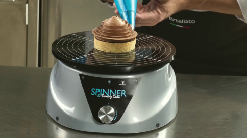 Zoom - D&eacute;monstration du plateau tournant Spinner Martellato